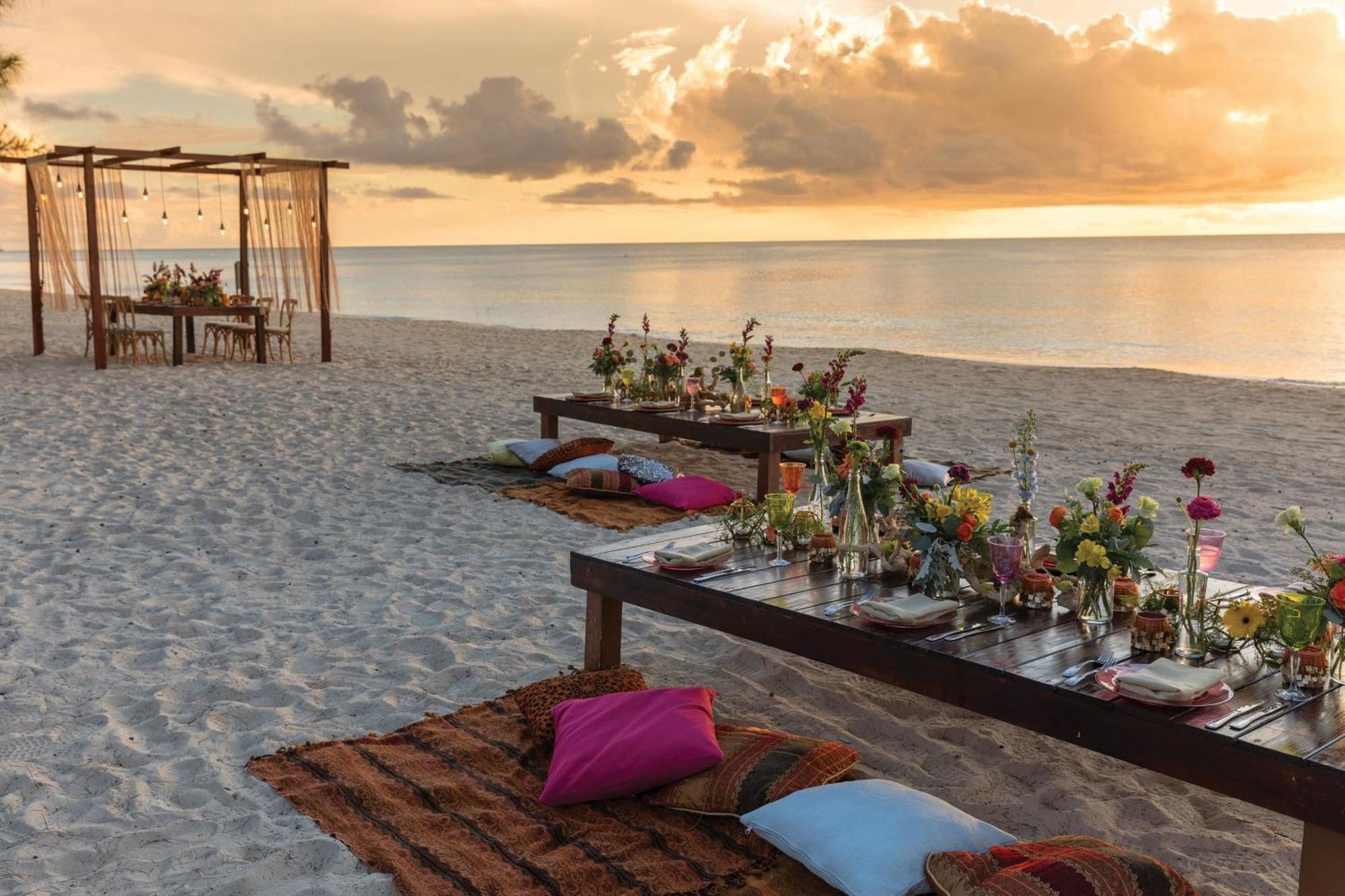 เดอะ เวสทิน แกรนด์ เคย์แมน เซเว่นไมล์บีช รีสอร์ต สปา Hotel West Bay ภายนอก รูปภาพ